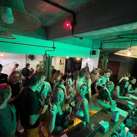 Blanco Central Phi Phi-øyene Eksteriør bilde